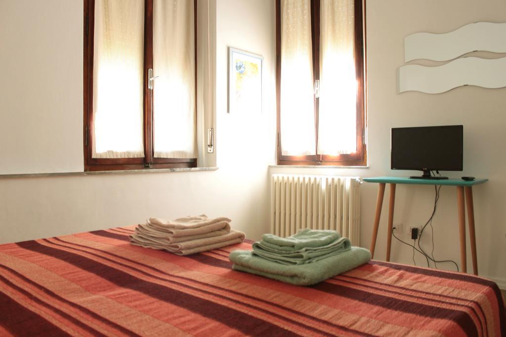 Pino Marittimo Bed and Breakfast Civitanova Marche Exteriör bild